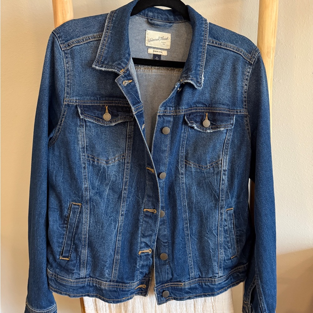 Universal Thread Classic Blue Jean Jacket